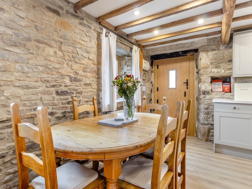 Dining Area | Tawny Owl Barn - Green Farm Holiday Cottages, Cutthorpe, near Chesterfield