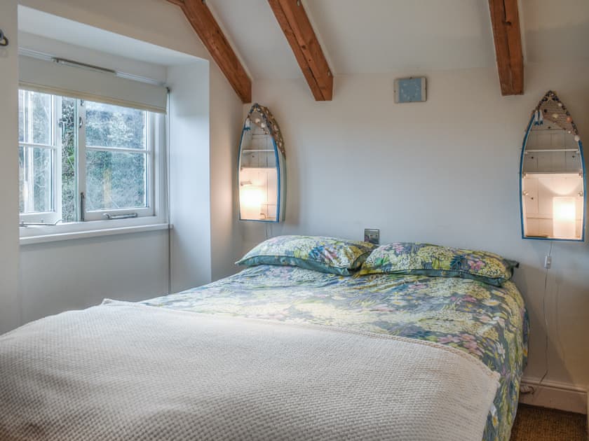 Double bedroom | Skiber An Hyli, Mawgan Porth