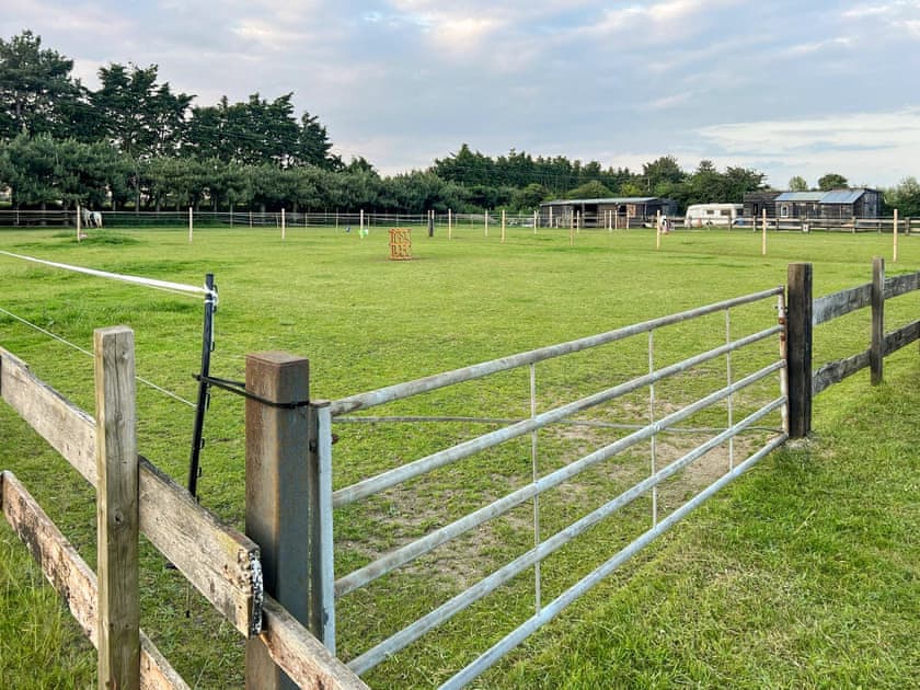 Surrounding area | Leanda Lodge, Burgh Castle, near Great Yarmouth
