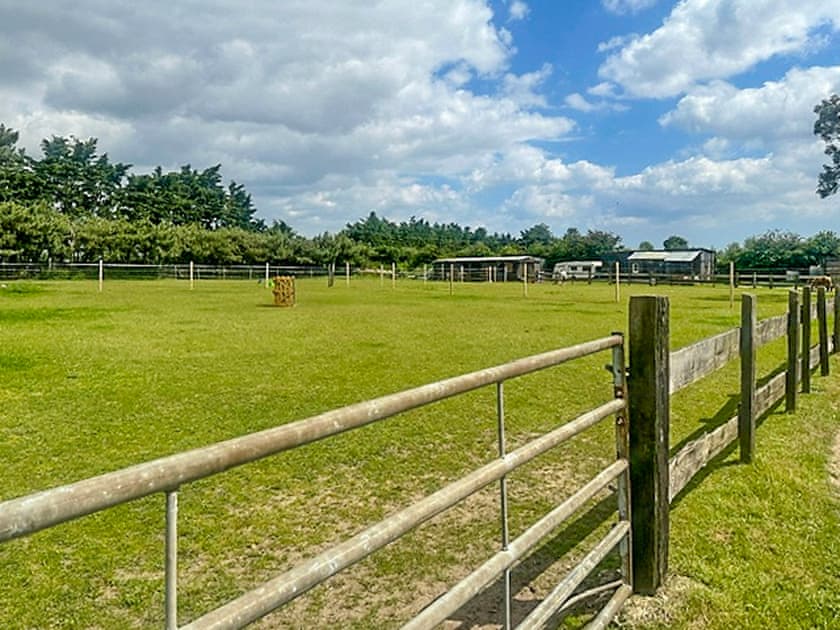Surrounding area | Leanda Lodge, Burgh Castle, near Great Yarmouth