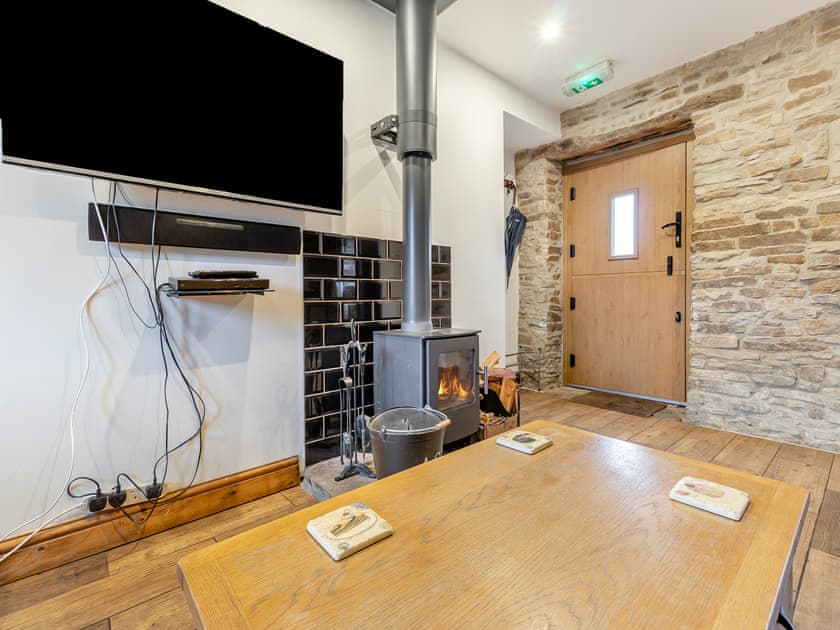 Open plan living space | The Pig Sty - Green Farm Holiday Cottages, Cutthorpe, near Chesterfield