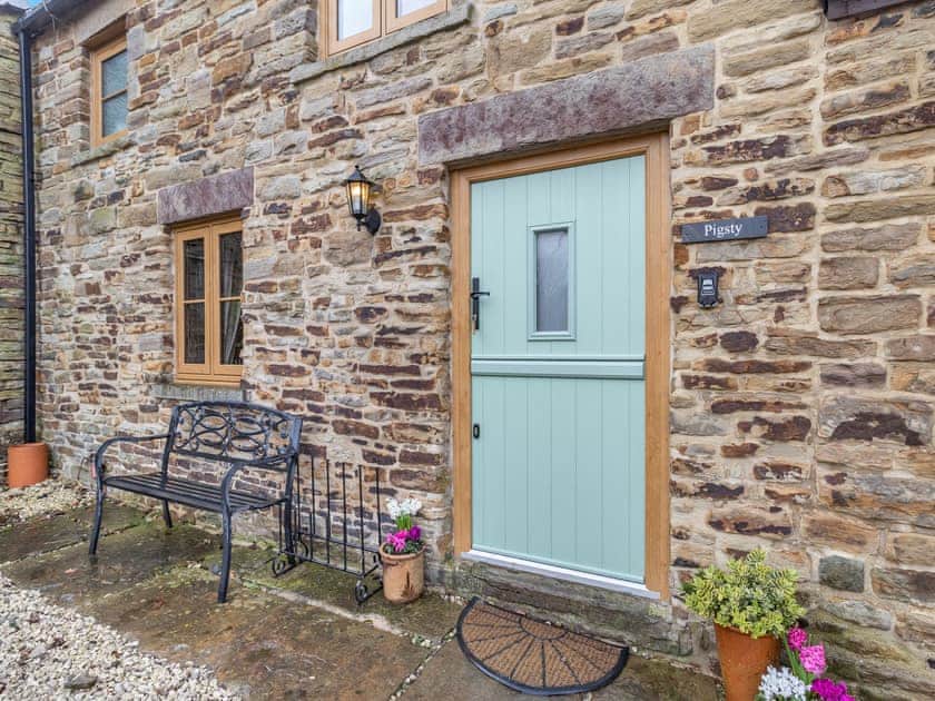 Exterior | The Pig Sty - Green Farm Holiday Cottages, Cutthorpe, near Chesterfield