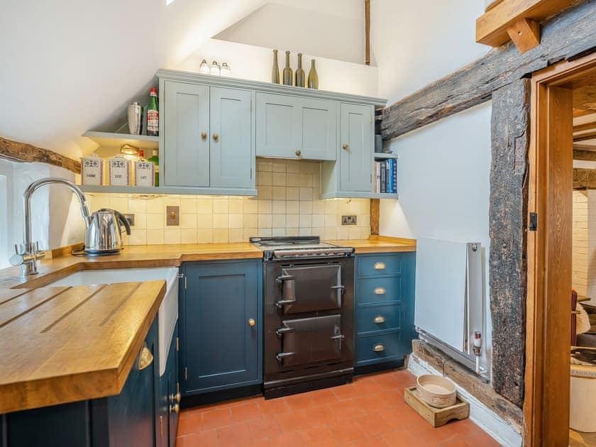 Kitchen | School Hill House, Hartfield