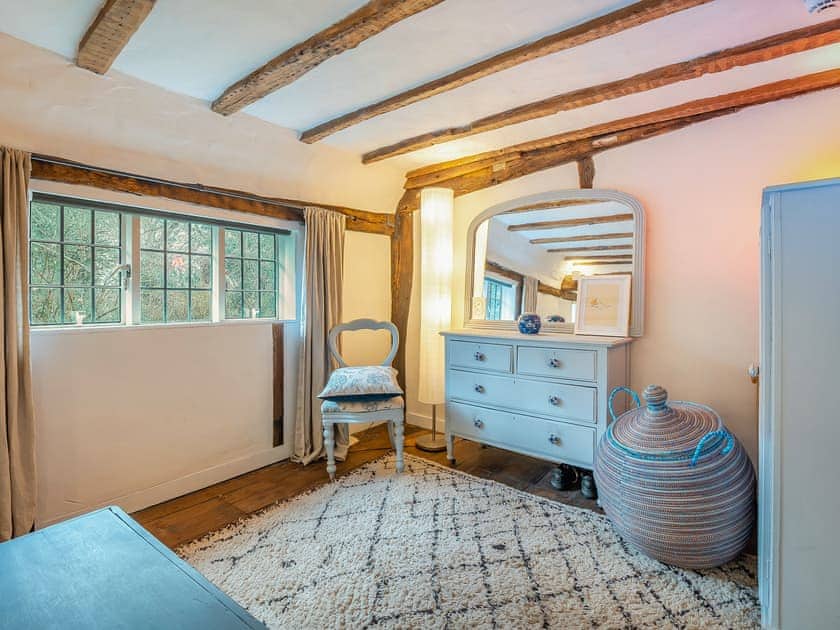 Double bedroom | School Hill House, Hartfield