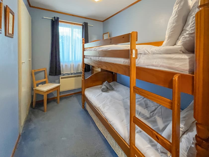 Bunk bedroom | Lorien Cottage, Nethy Bridge