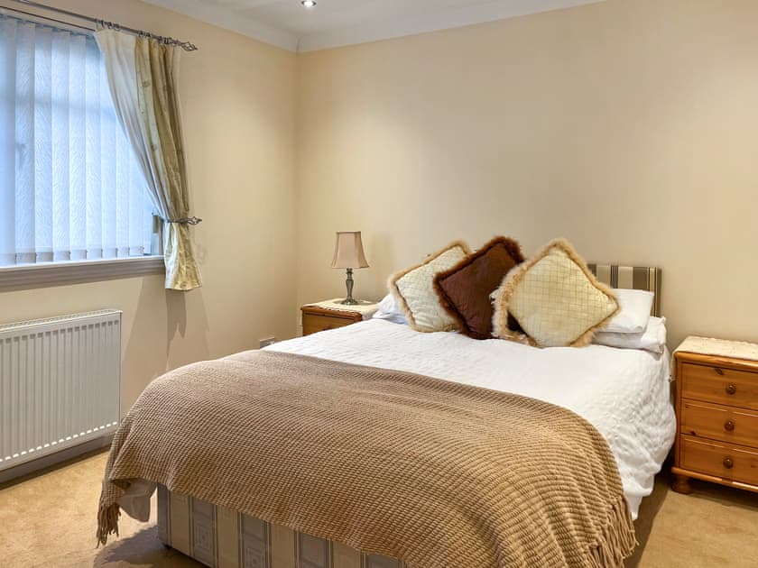 Double bedroom | Littlewood Gardens, Montrose