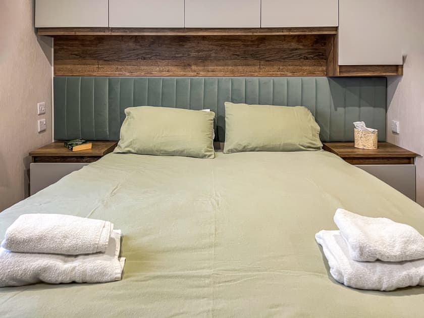 Double bedroom | The Kestrel - Riverview Country Park, Forres