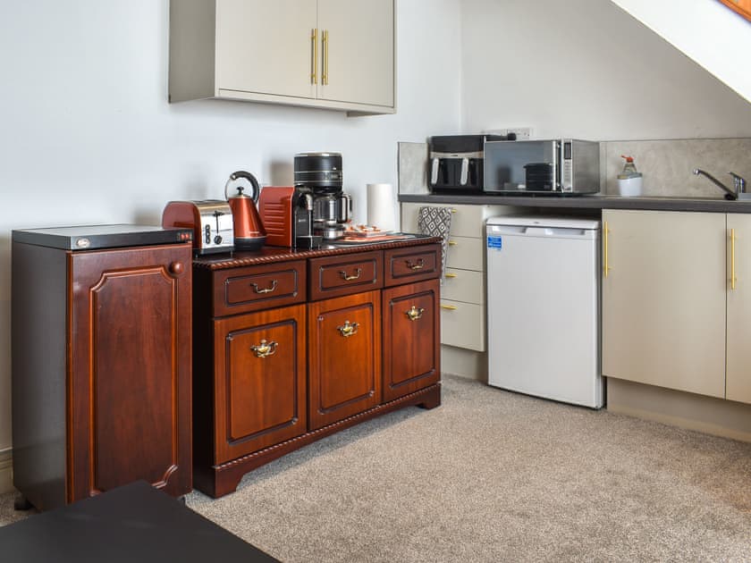 Kitchen | De-Vollard Barn, Saltash