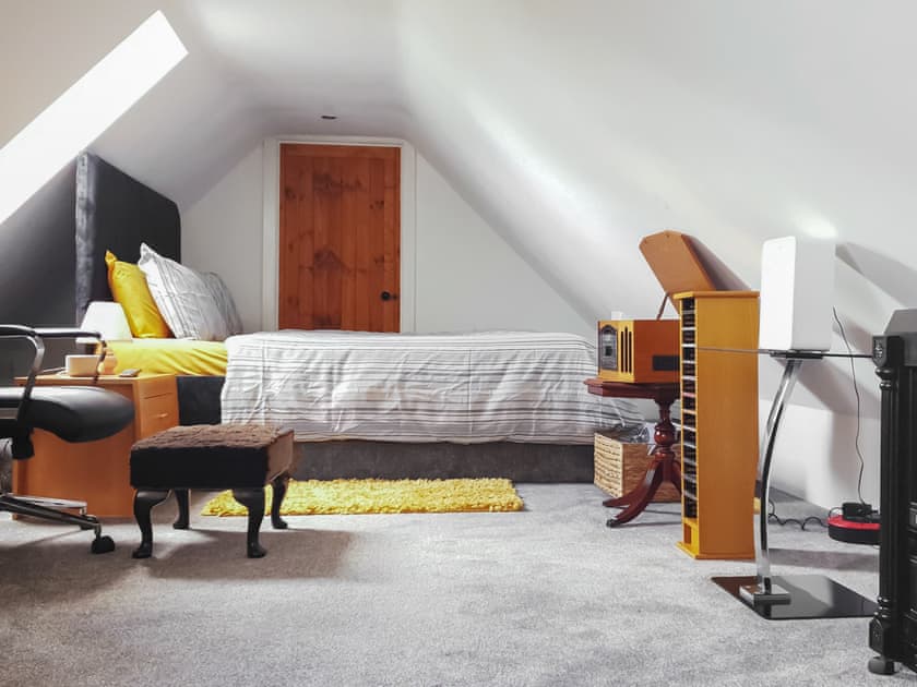 Double bedroom | De-Vollard Barn, Saltash