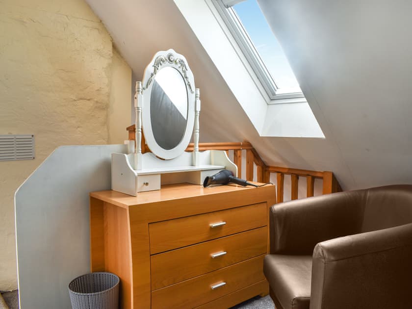 Interior | De-Vollard Barn, Saltash