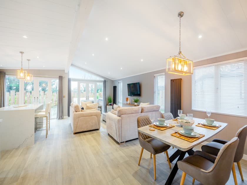 Open plan living space | Four Sandbanks, Benllech