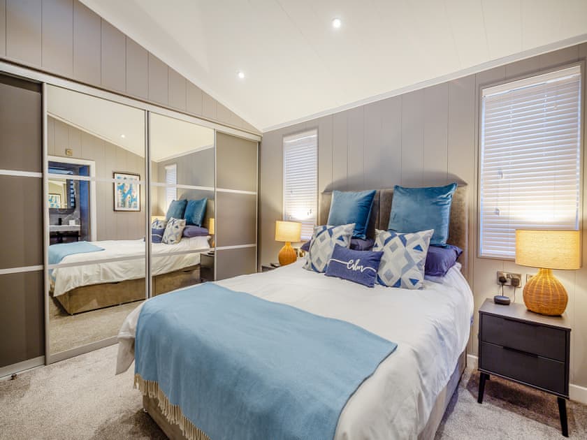 Double bedroom | Four Sandbanks, Benllech