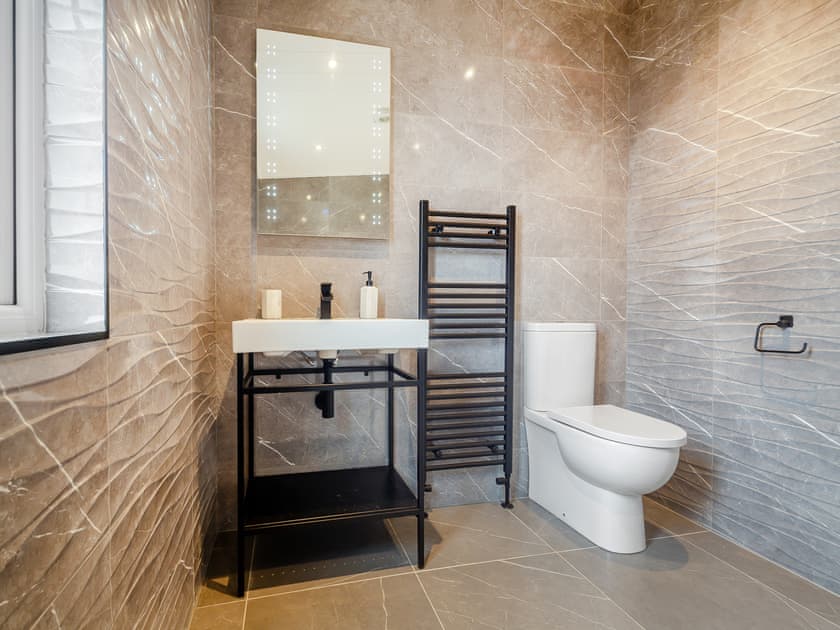 Bathroom | Four Sandbanks, Benllech