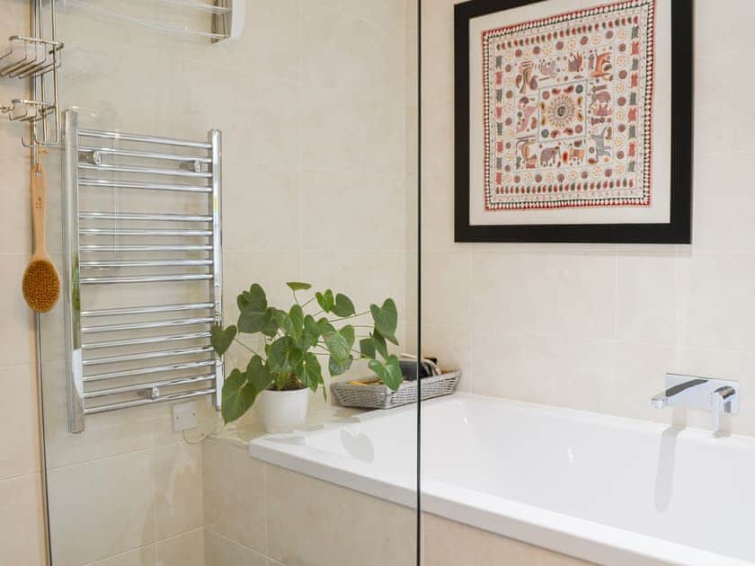 Bathroom | Fairylea Cottage, Fairylea Cottage