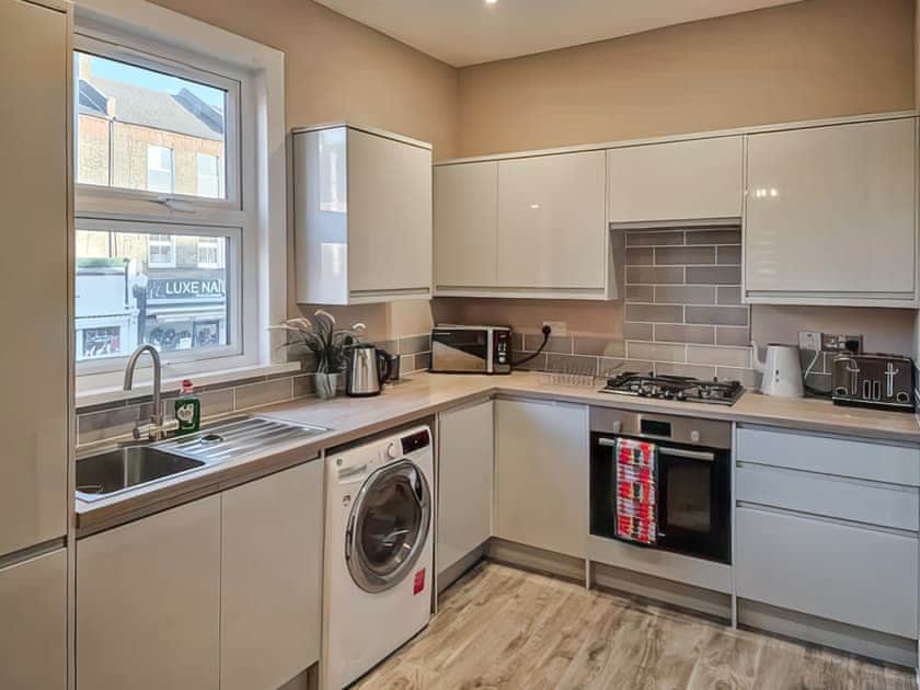 Kitchen | The Bean Flat, Wimbledon