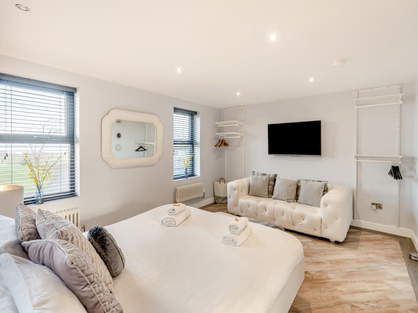 Double bedroom | North Plain Barn - North Plain Farm, Bowness-on-Solway