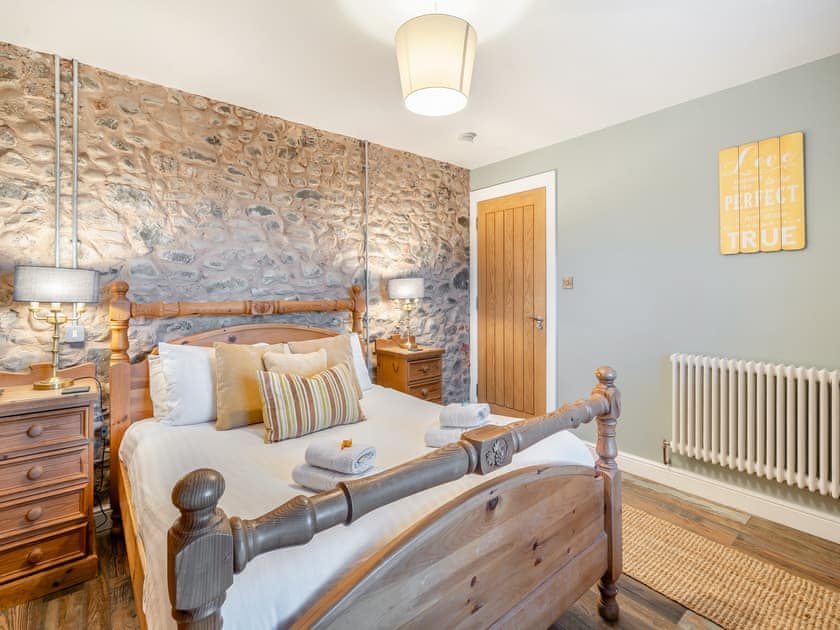 Double bedroom | North Plain Barn - North Plain Farm, Bowness-on-Solway
