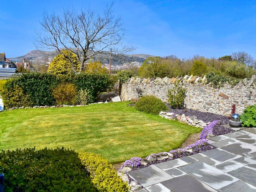 Garden | Tyn y Fron Cottage, Llandudno