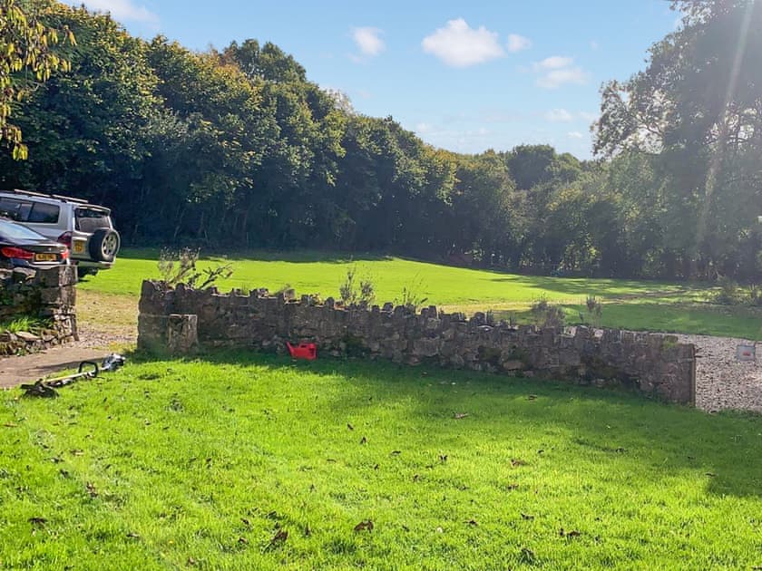 Outdoor | Tyn Y Celyn HolidaysTyn Y Celyn, Mold