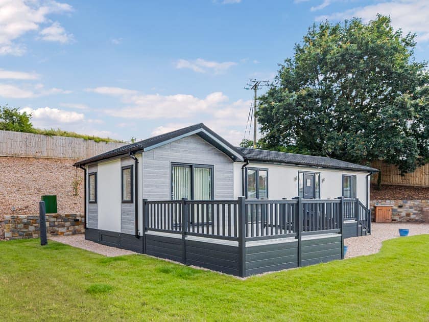 Exterior | Oak Tree Lodge - Stoney Acres Luxury Holiday Park, Dorrington, near Shrewsbury