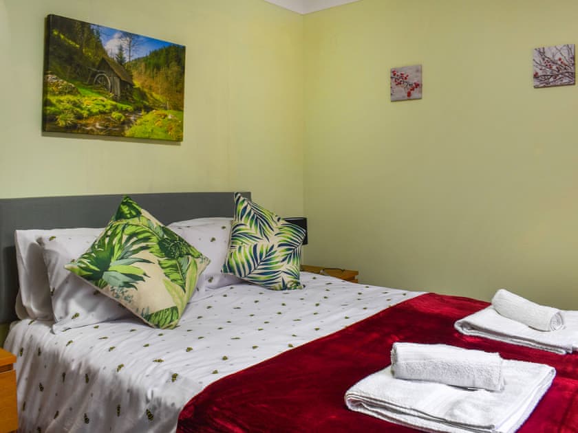Double bedroom | Carey Meadows, Beaworthy