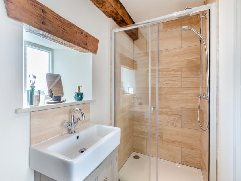 Bathroom | Badger Hill Barn, Hanlith