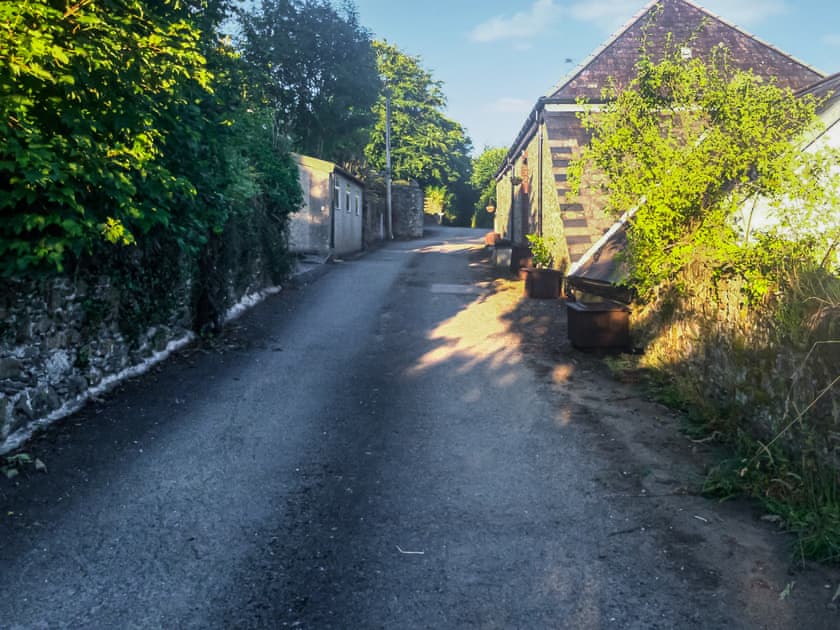Driveway | De-Vollard Barn, Saltash