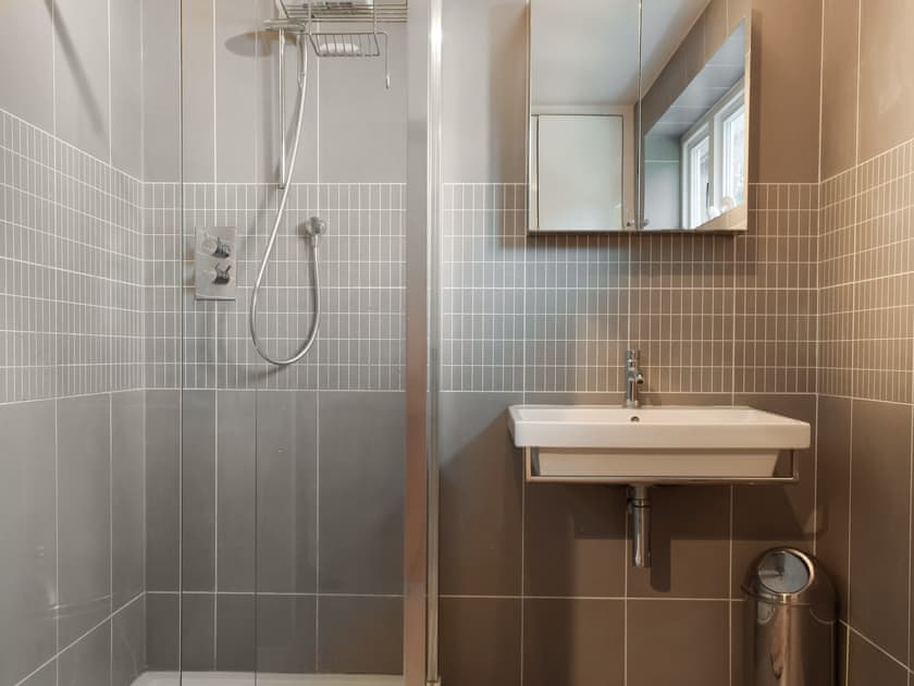 Bathroom | Redwood House, Hoby