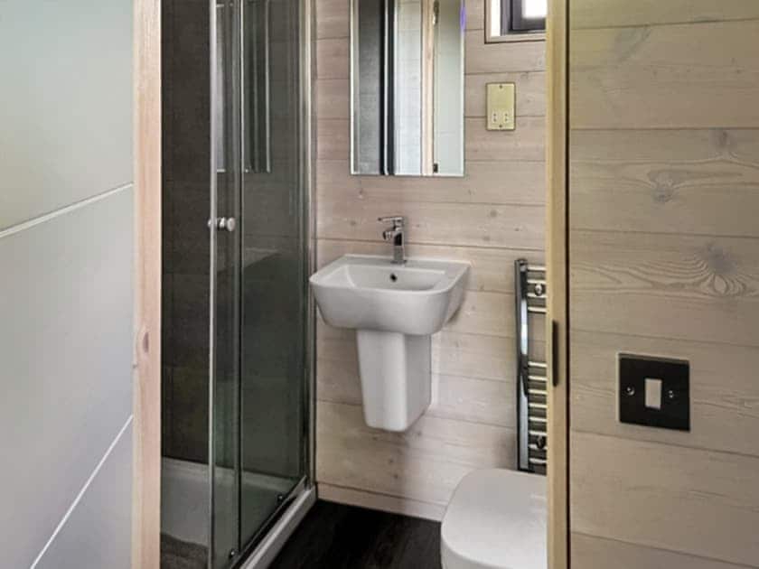 Bathroom | Ptarmigan Glamping Pod - Oakwood Glamping Pods, Aviemore