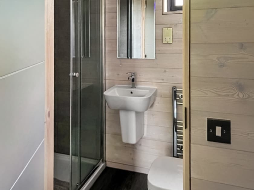 Bathroom | Osprey - Oakwood Glamping Pods, Aviemore