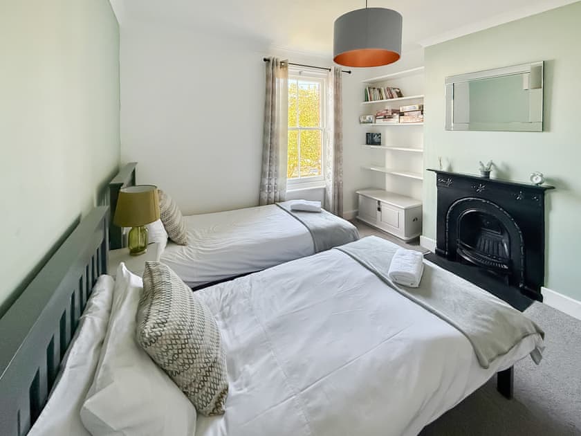 Twin Bedroom | Augustines Cottage, Canterbury