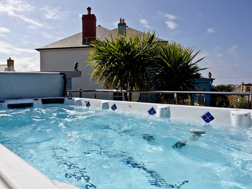 Hot tub | Headland Views, Newquay