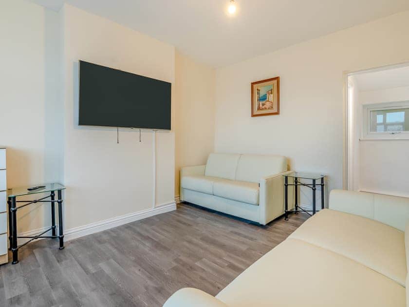 Living area | Homeleigh, Stroud