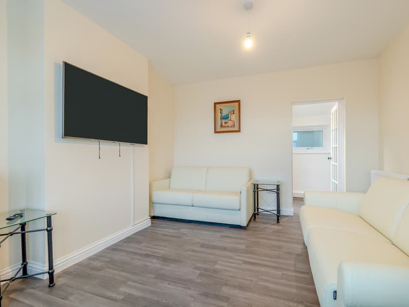 Living area | Homeleigh, Stroud