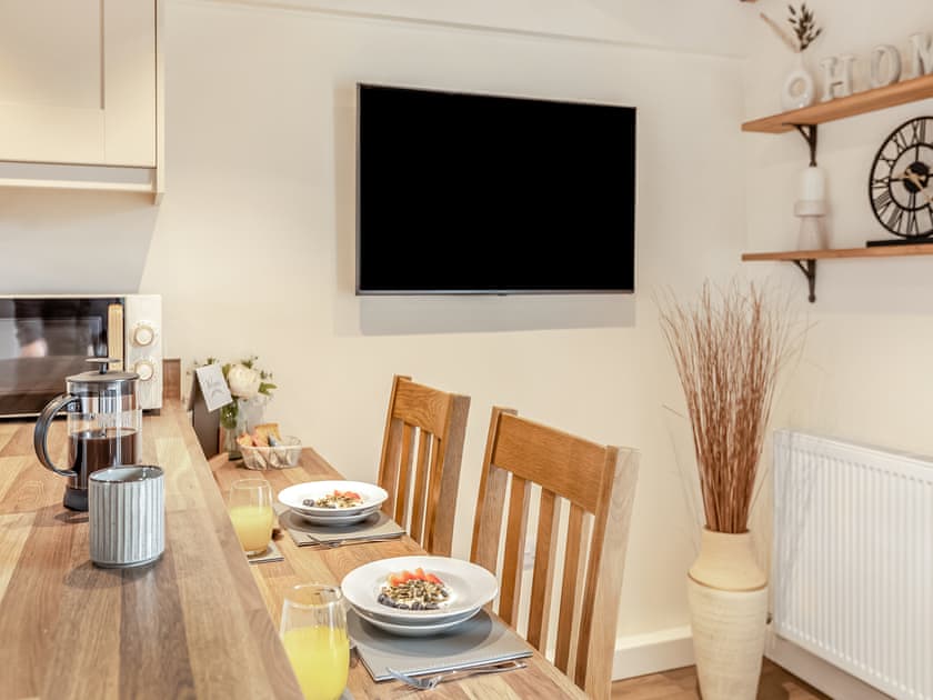 Dining Area | Brent Cottage - Burton Row, East Brent, near Weston-super-Mare