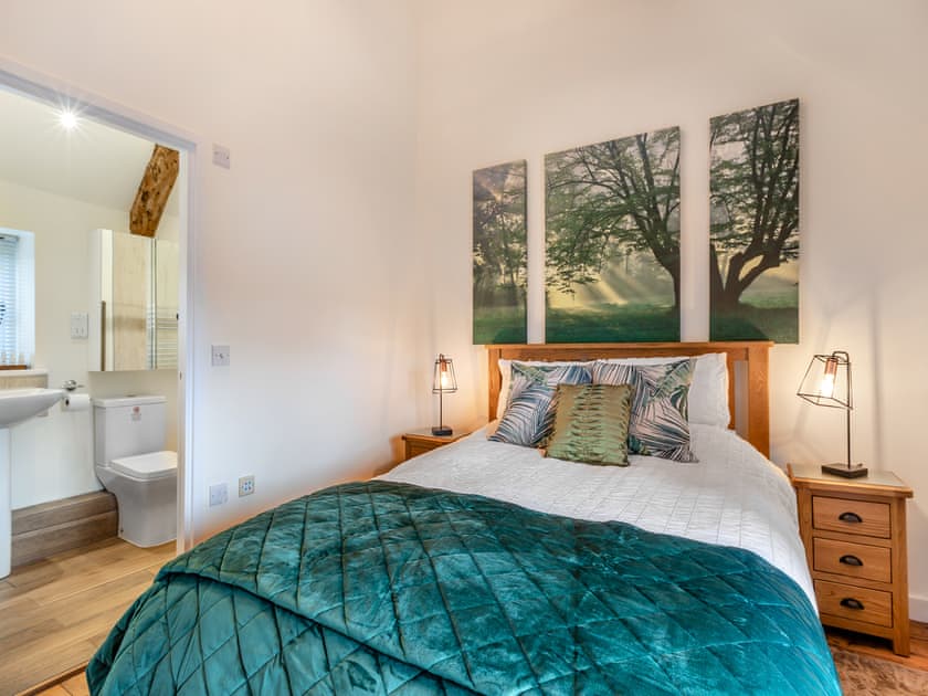 Double bedroom | Brent Cottage - Burton Row, East Brent, near Weston-super-Mare