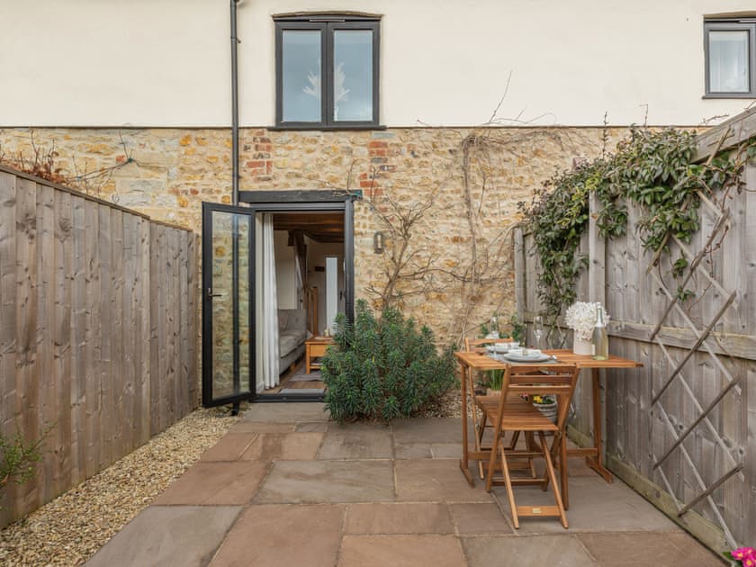 Outdoor | Brent Cottage - Burton Row, East Brent, near Weston-super-Mare