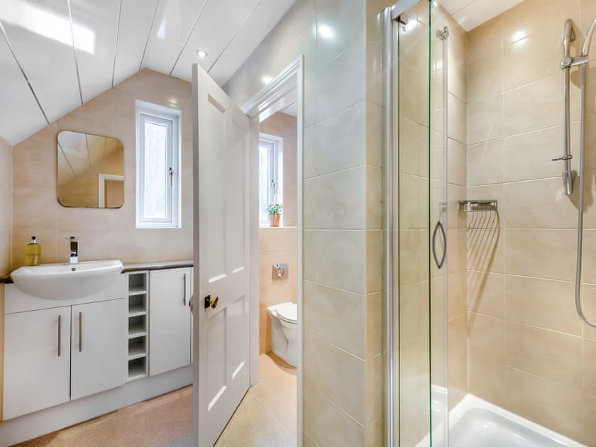 Bathroom | Corner Cottage, Troutbeck Bridge, near Windermere