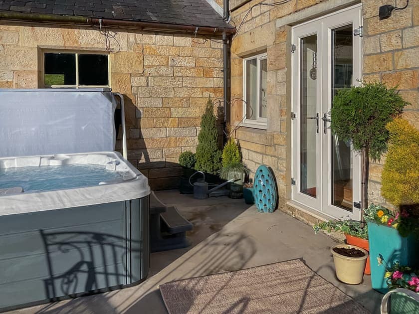 Hot tub | Kielder Cottage Spa, Kielder