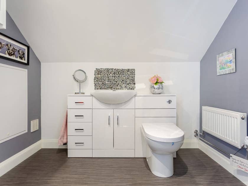 Bathroom | The Annexe at Cuiltean, Fort William near Spean Bridge