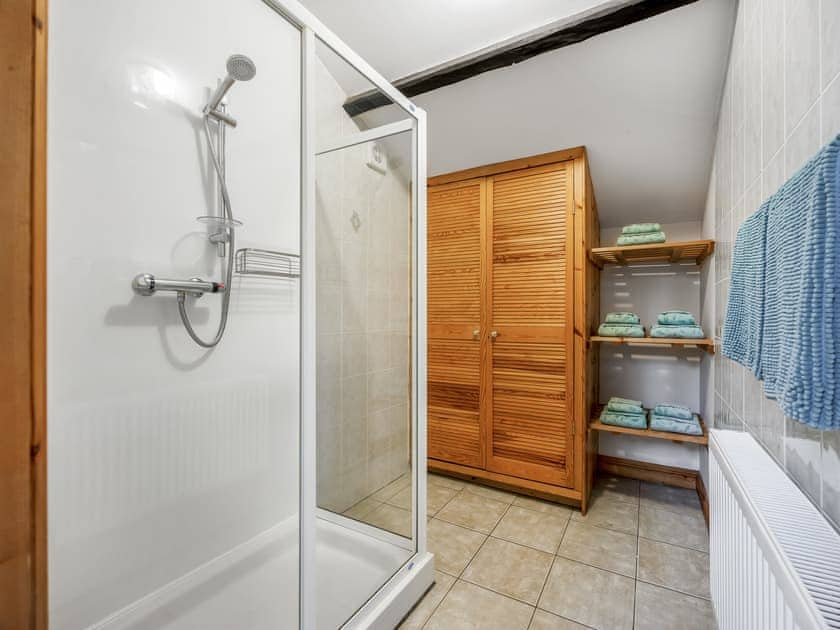 Shower room | Holly Lodge - Holly Hedge Farm, Holly Hedge Farm