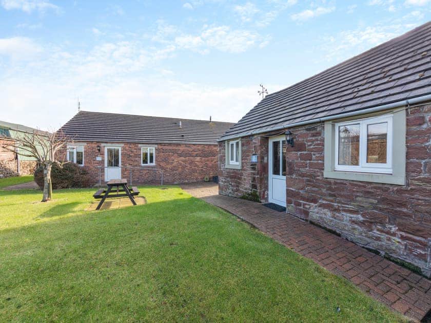 Exterior | Eight Byre - Dickinson Place Holiday Cottages, Allonby