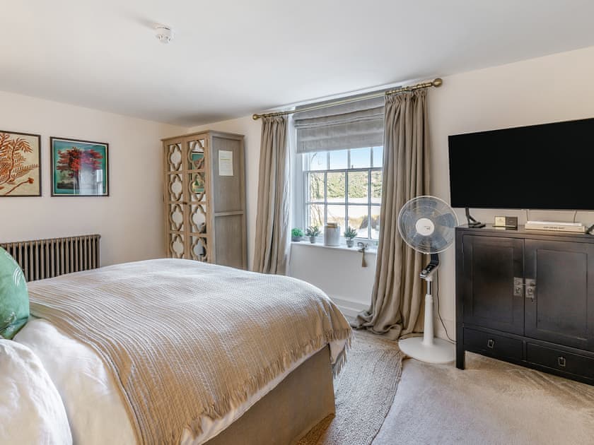 Double bedroom | The Bluebell Country Inn, Glangrwyney Crickhowell