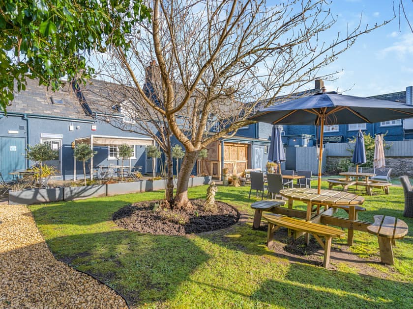 Outdoor | The Bluebell Country Inn, Glangrwyney Crickhowell