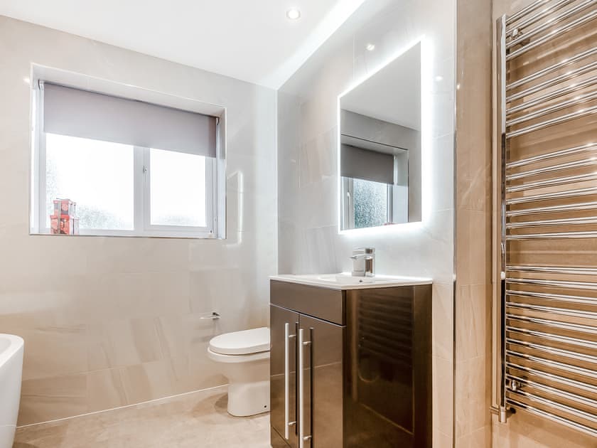 Bathroom | Gwel Y Castell - Salop Caravans, Harlech