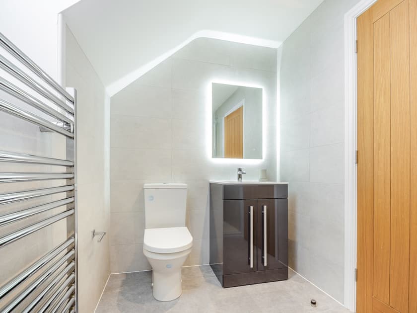 Bathroom | Gwel Y Castell - Salop Caravans, Harlech
