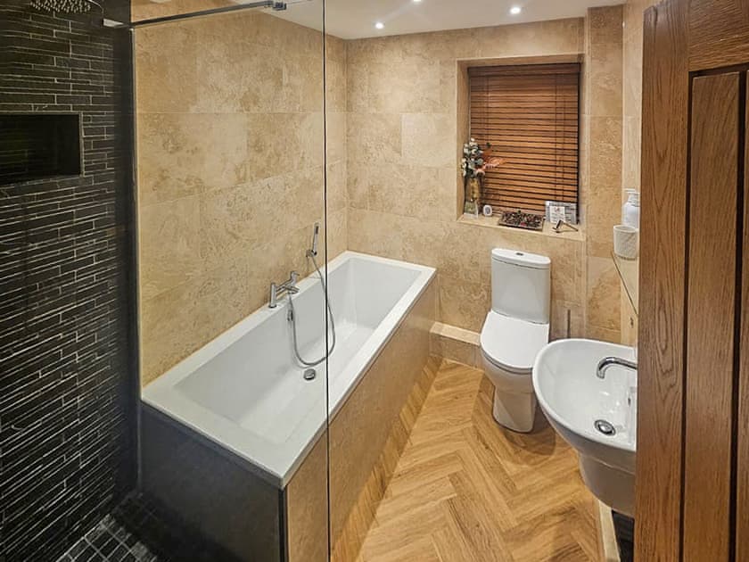 Bathroom | Newfold Cottage, Bowness-on-Windermere