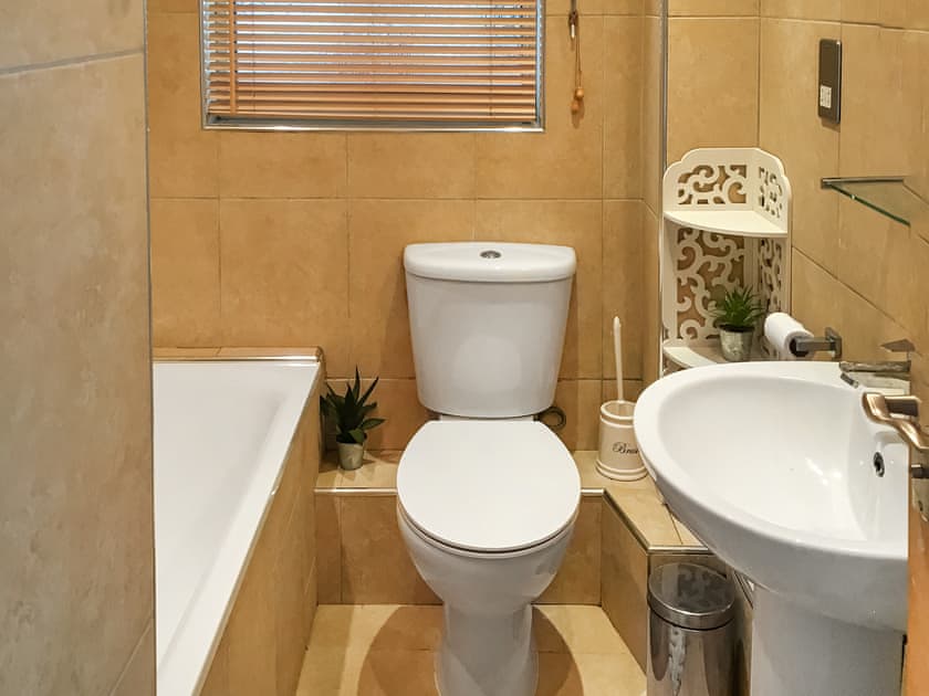 Bathroom | Teifi View, St Dogmaels