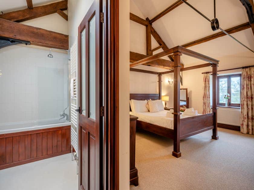 Double bedroom | Kestrel Barn - Piggyback Barns, Sculthorpe, Fakenham