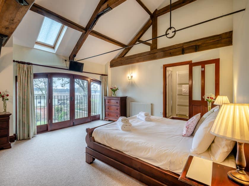 Double bedroom | Kestrel Barn - Piggyback Barns, Sculthorpe, Fakenham